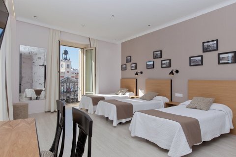 Commercial property à vendre à Lloret de Mar, Girona, Espagne, 3092 m2 No. 146519 - photo 1