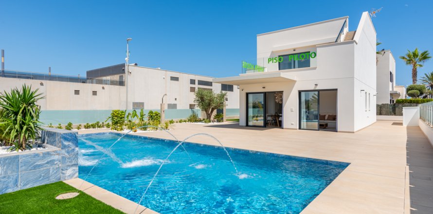 Villa en Dehesa De Campoamor, Alicante, España 3 dormitorios, 242 m2 No. 146522