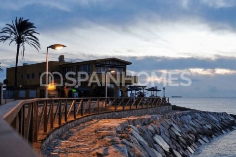 Продажа квартиры в Ориуэла, Аликанте, Испания 2 спальни, 77м2 №113710 - фото 13