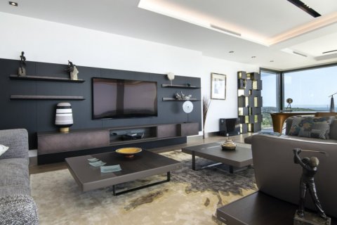 Villa for sale San Roque, Cadiz, Spain 5 bedrooms, 720 sq.m. No. 113705 - photo 19