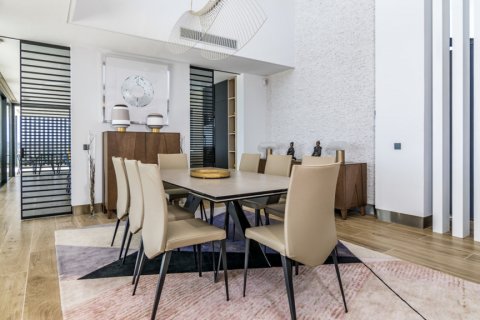 Villa for sale San Roque, Cadiz, Spain 5 bedrooms, 720 sq.m. No. 113705 - photo 8