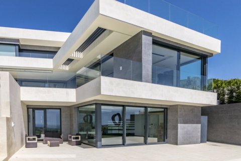 Villa for sale San Roque, Cadiz, Spain 5 bedrooms, 720 sq.m. No. 113705 - photo 6