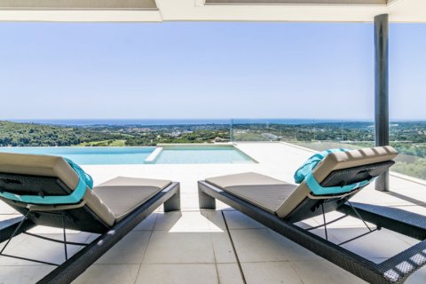 Villa for sale San Roque, Cadiz, Spain 5 bedrooms, 720 sq.m. No. 113705 - photo 10