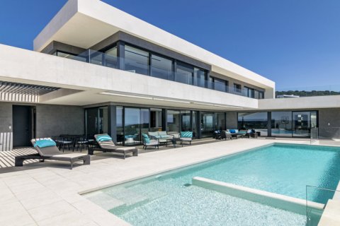 Villa for sale San Roque, Cadiz, Spain 5 bedrooms, 720 sq.m. No. 113705 - photo 4