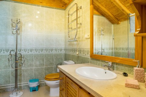 Продажа дома Эстепона, Малага, Испания 4 спальни, 263м2 №113707 - фото 30
