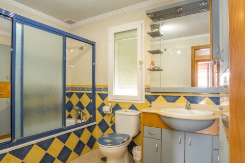 Продажа дома Эстепона, Малага, Испания 4 спальни, 263м2 №113707 - фото 29