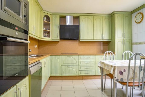 Продажа дома Эстепона, Малага, Испания 4 спальни, 263м2 №113707 - фото 23