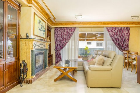 Продажа дома Эстепона, Малага, Испания 4 спальни, 263м2 №113707 - фото 9