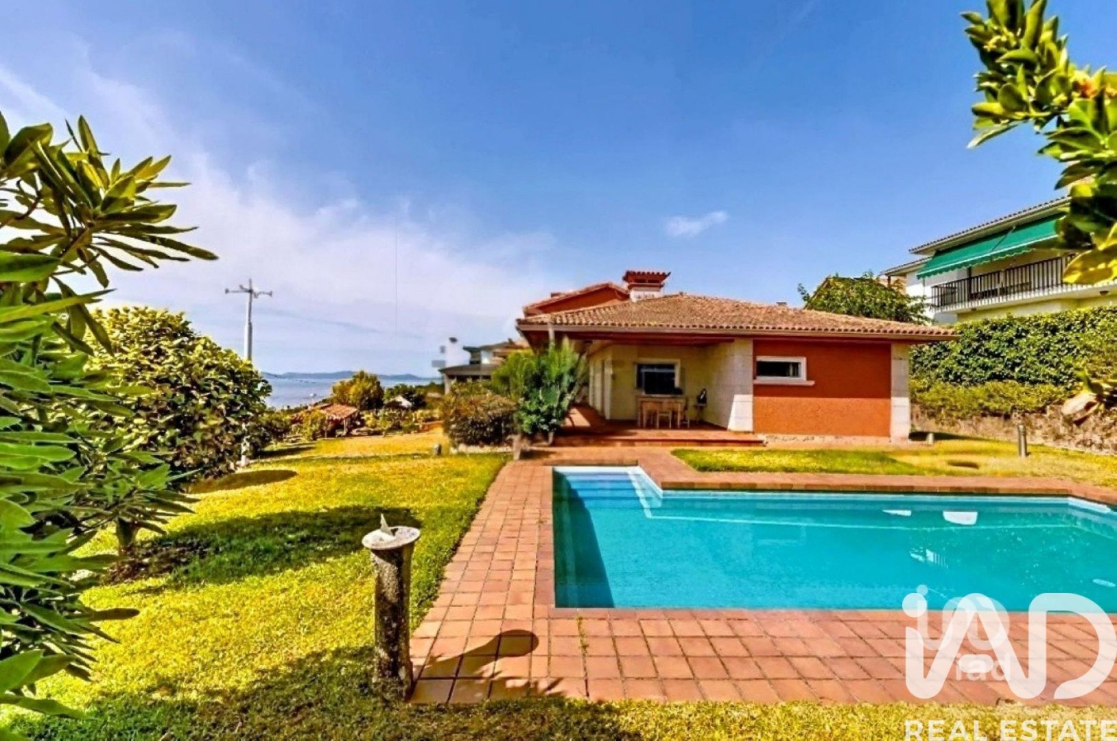 Casa a Nigran, Pontevedra, Spagna 5 camere da letto, 1256 mq. N° 172704