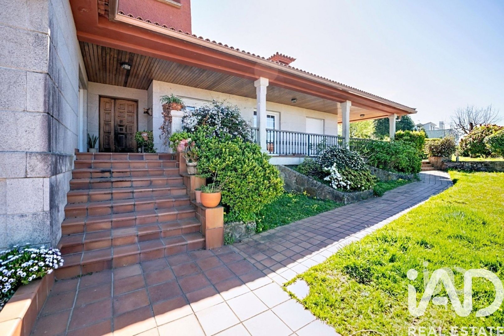 Casa a Nigran, Pontevedra, Spagna 5 camere da letto, 1256 mq. N° 172704