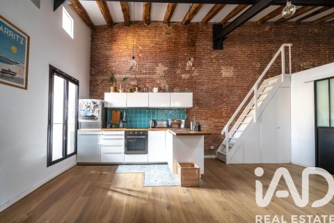 Ático en venta en Barcelona, España 2 dormitorios, 65 m2 No. 172702 - foto 2