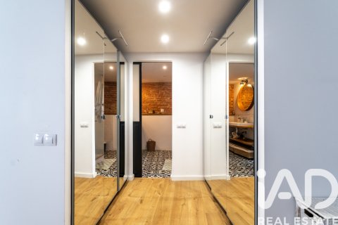 Ático en venta en Barcelona, España 2 dormitorios, 65 m2 No. 172702 - foto 25