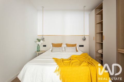 Продажа таухауса в Бадалона, Барселона, Испания 3 спальни, 126м2 №195117 - фото 5
