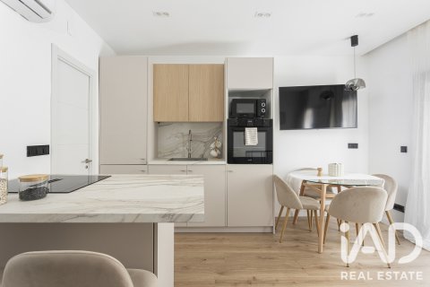 Продажа таухауса в Бадалона, Барселона, Испания 3 спальни, 126м2 №195117 - фото 12