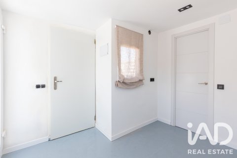 Продажа таухауса в Бадалона, Барселона, Испания 3 спальни, 126м2 №195117 - фото 25