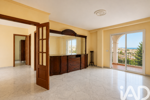 House à vendre à Torre del Mar, Malaga, Espagne, 4 chambres, 240 m2 No. 195113 - photo 8