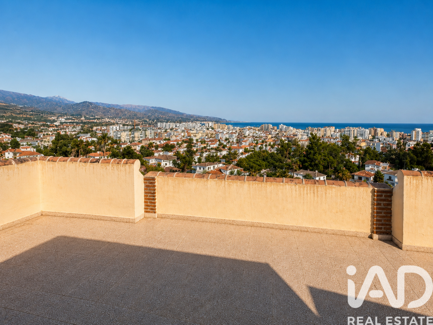 Dom w Torre del Mar, Malaga, Hiszpania 4 sypialnie, 240 mkw. nr 195113
