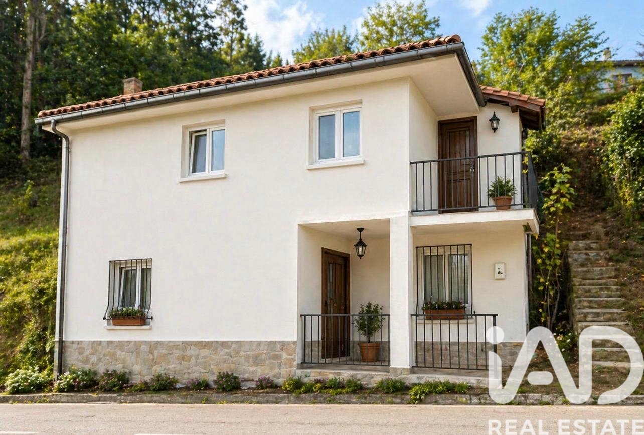 Villa à Candamo, Asturias, Espagne 3 chambres, 124 m2 No. 185586