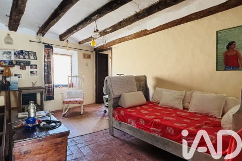 Townhouse for sale in Lleida, Spain 5 bedrooms, 484 sq.m. No. 185590 - photo 24