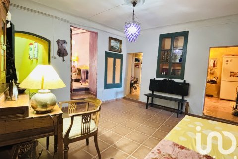Townhouse for sale in Lleida, Spain 5 bedrooms, 484 sq.m. No. 185590 - photo 17