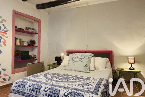 Townhouse for sale in Lleida, Spain 5 bedrooms, 484 sq.m. No. 185590 - photo 11