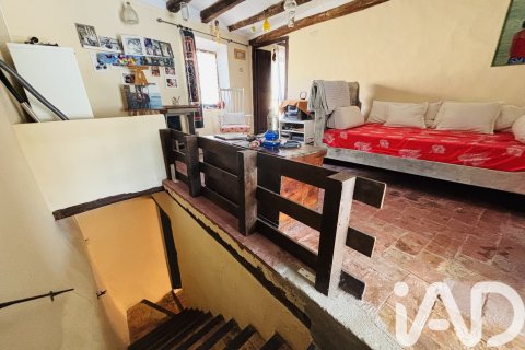 Townhouse for sale in Lleida, Spain 5 bedrooms, 484 sq.m. No. 185590 - photo 23
