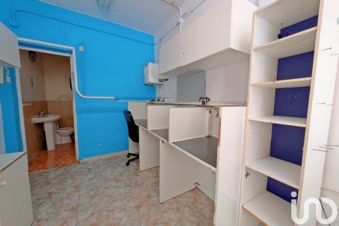 Liikekiinteistö myytävänä San Cristobal de La Laguna, Tenerife, Espanja, 2 makuuhuonetta, 13 m2 No. 185588 - kuva 4