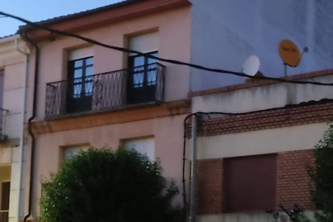 Propiedad comercial en venta en Sahagún, León, España 451 m2 No. 195856 - foto 5