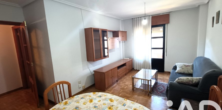 Propiedad comercial en Sahagún, León, España 451 m2 No. 195856