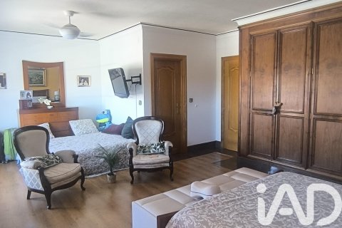 Lägenhet till salu i Santovenia de Pisuerga, Valladolid, Spanien 5 sovrum, 600 kvm. Nr. 195851 - foto 22
