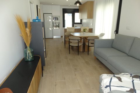Bungalow for sale in Pilar de la Horadada, Alicante, Spain 2 bedrooms, 79 sq.m. No. 187261 - photo 13