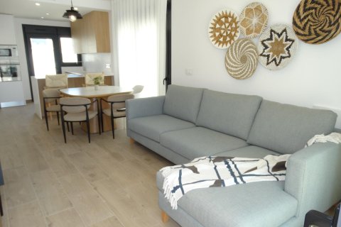 Bungalow for sale in Pilar de la Horadada, Alicante, Spain 2 bedrooms, 79 sq.m. No. 187261 - photo 8