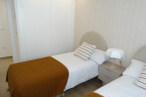 Bungalow for sale in Pilar de la Horadada, Alicante, Spain 2 bedrooms, 79 sq.m. No. 187261 - photo 17