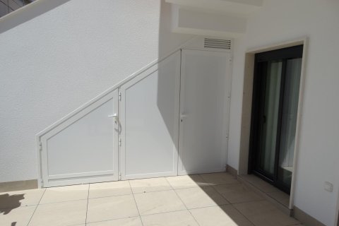 Bungalow for sale in Pilar de la Horadada, Alicante, Spain 2 bedrooms, 79 sq.m. No. 187261 - photo 5