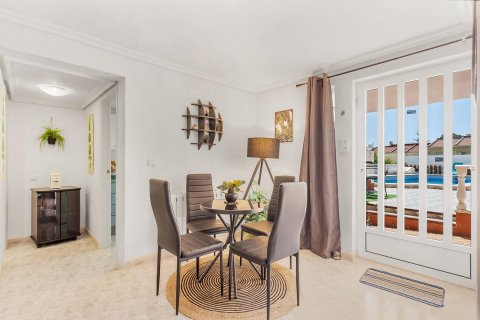 Villa pārdošanā Los Balcones, Alicante, Spānijā 4 istabas, 150 m2 Nr. 190400 - attēls 5