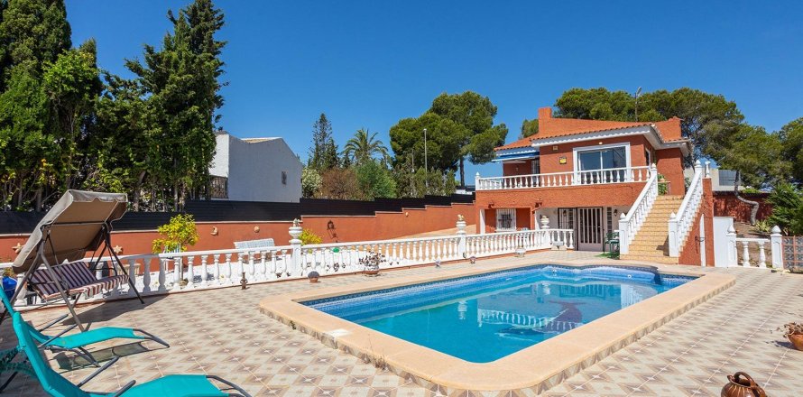 Villa Los Balcones, Alicante, Spānijā 4 istabas, 150 m2 Nr. 190400