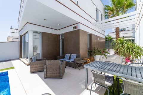 Villa pārdošanā Alicante, Spānijā 3 istabas, 110 m2 Nr. 189974 - attēls 7