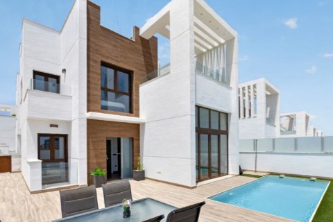 Villa à Torrevieja, Alicante, Espagne 4 chambres, 149 m2 No. 190096