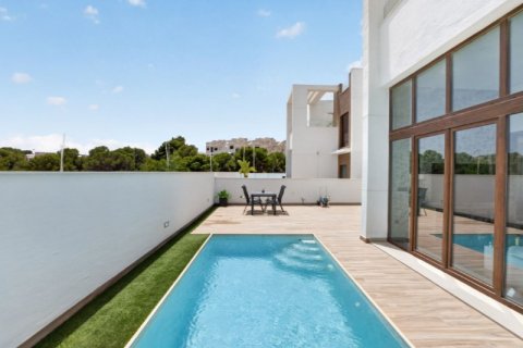 Villa till salu i Torrevieja, Alicante, Spanien 4 sovrum, 149 kvm. Nr. 190096 - foto 4