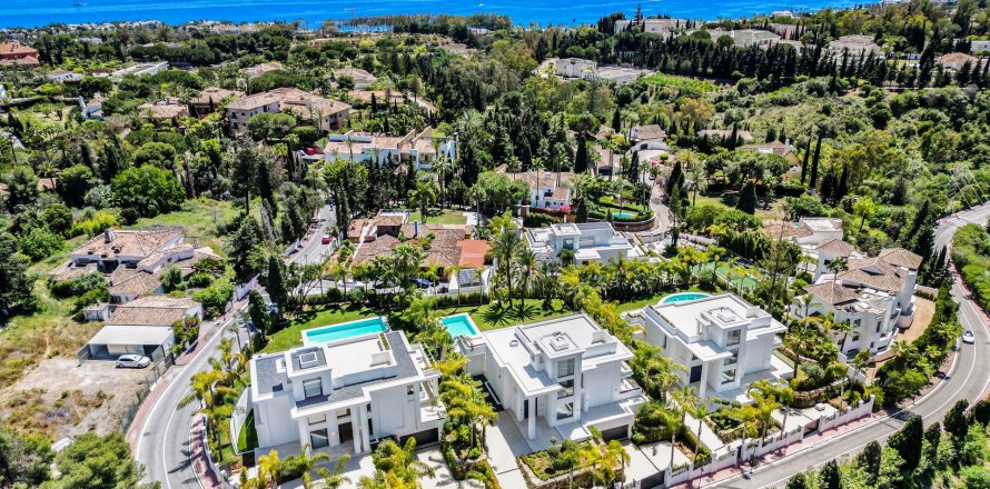 Villa i Marbella, Malaga, Spanien 6 sovrum, 647 kvm. Nr. 162954