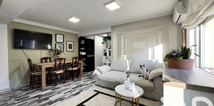 Apartment in Madrid, Spain 2 bedrooms, 62 sq.m. No. 172375