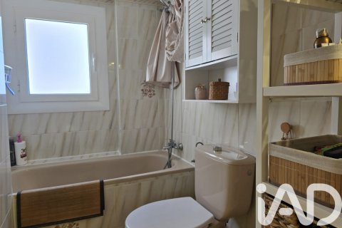 Radhus till salu i Cunit, Tarragona, Spanien 4 sovrum, 144 kvm. Nr. 172376 - foto 28