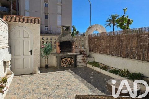 Radhus till salu i Cunit, Tarragona, Spanien 4 sovrum, 144 kvm. Nr. 172376 - foto 2