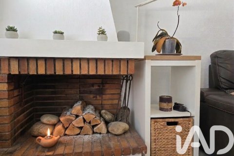 Radhus till salu i Cunit, Tarragona, Spanien 4 sovrum, 144 kvm. Nr. 172376 - foto 7
