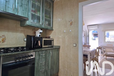 Radhus till salu i Cunit, Tarragona, Spanien 4 sovrum, 144 kvm. Nr. 172376 - foto 14