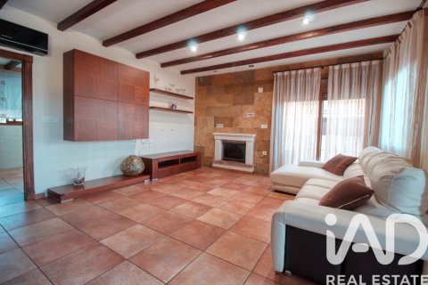 Villetta a schiera a Bigastro, Alicante, Spagna 3 camere da letto, 215 mq. N° 152644