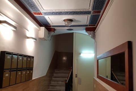 Lägenhet till salu i Barcelona, Spanien 4 sovrum, 92 kvm. Nr. 152648 - foto 12