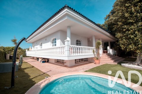 Сasa en venta en Torrevieja, Alicante, España 4 dormitorios, 393 m2 No. 152645 - foto 3