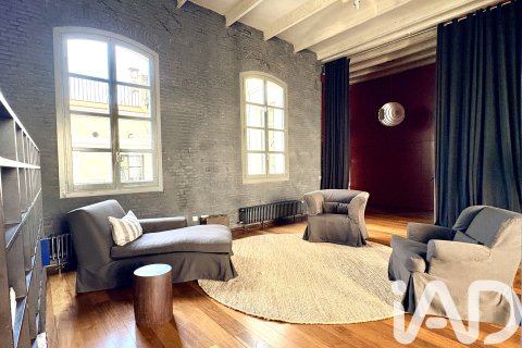 Takvåning till salu i Barcelona, Spanien 2 sovrum, 293 kvm. Nr. 152643 - foto 11