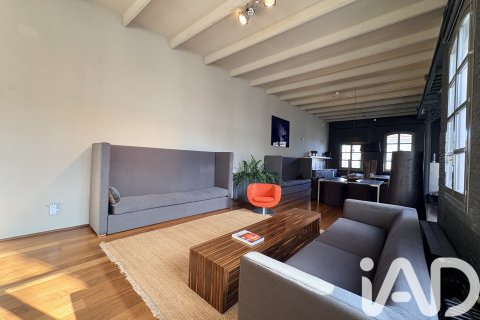 Takvåning till salu i Barcelona, Spanien 2 sovrum, 293 kvm. Nr. 152643 - foto 3